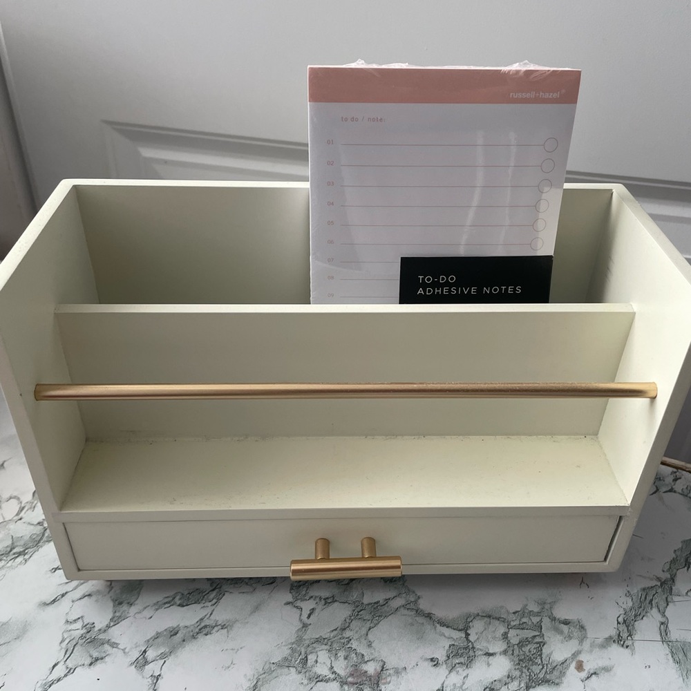 Notebook station